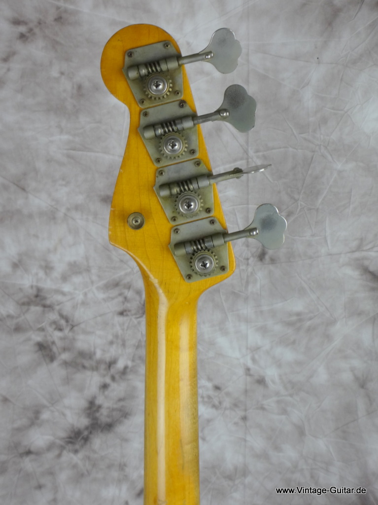 Fender-Precision-sunburst_bass_1966-006.JPG