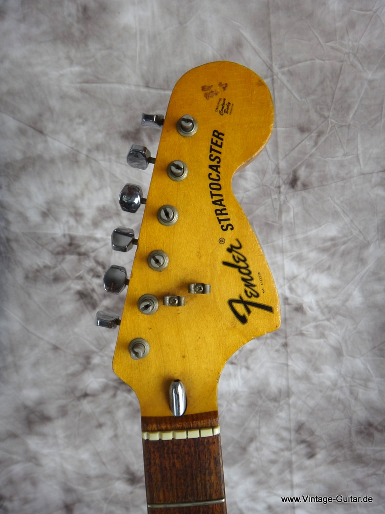 Fender-Stratocaster_sunburst_1973_3-005.JPG
