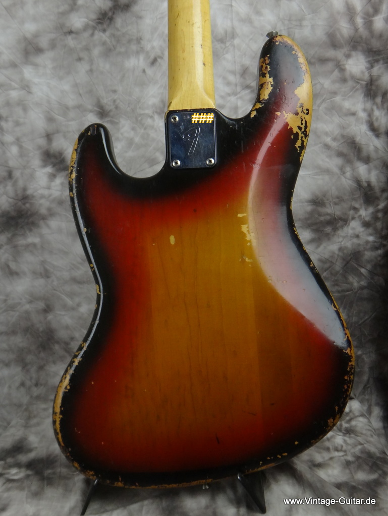 Fender-Jazz_Bass-sunburst_1973-004.JPG