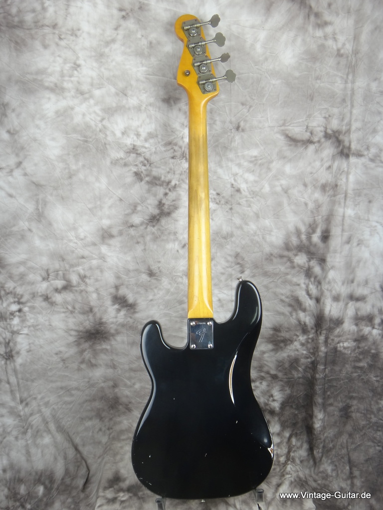 Fender_Precision_Bass-1966-black-009.JPG