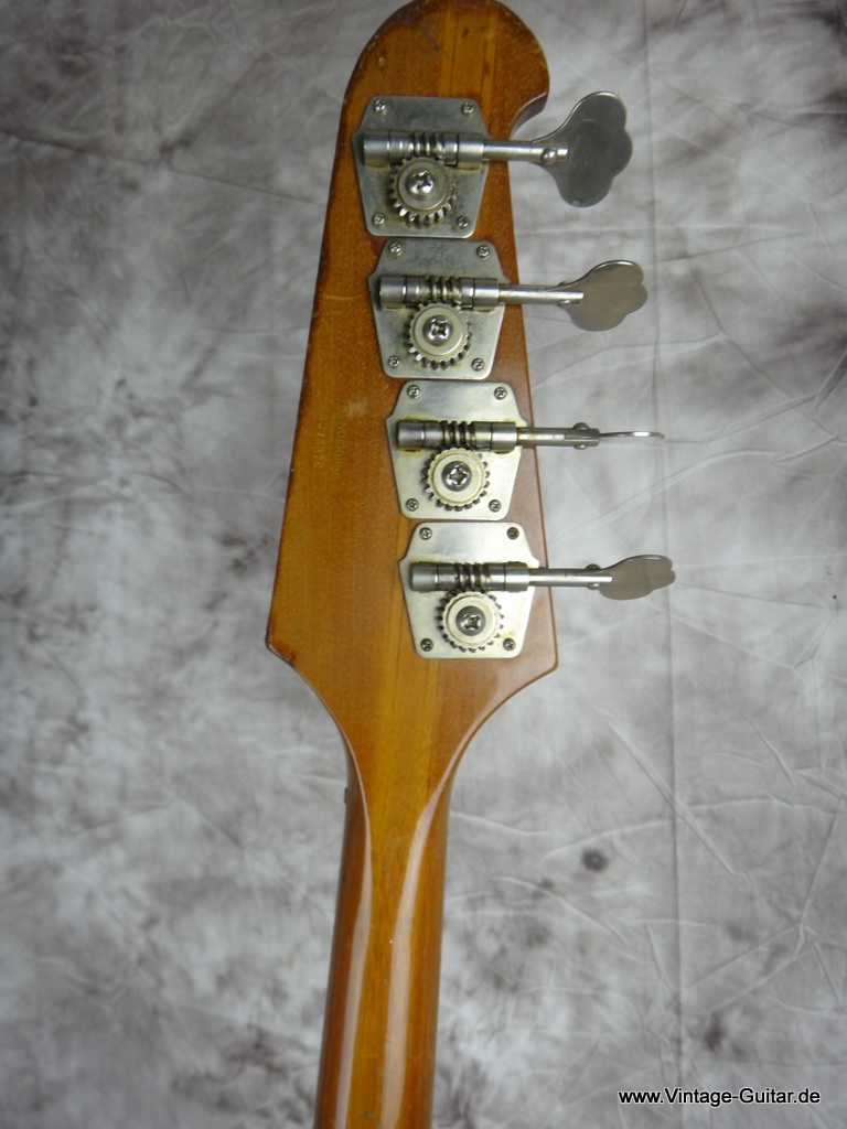 Gibson_Thunderbird_Bass_1976-006.JPG