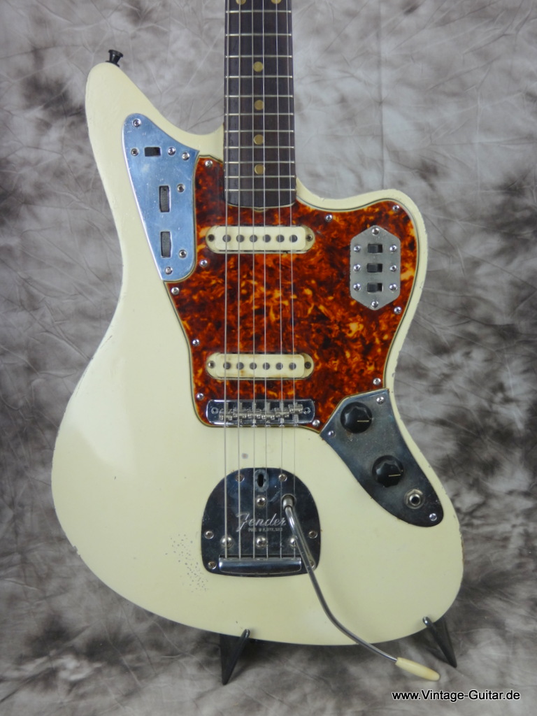 Fender_jaguar-olympic_white-refinished_1963-002.JPG