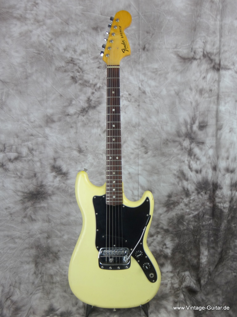 Fender-Bronco_1979-olympic_white-001.JPG