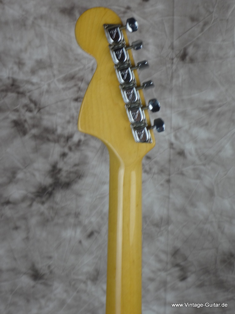 Fender-Bronco_1979-olympic_white-006.JPG