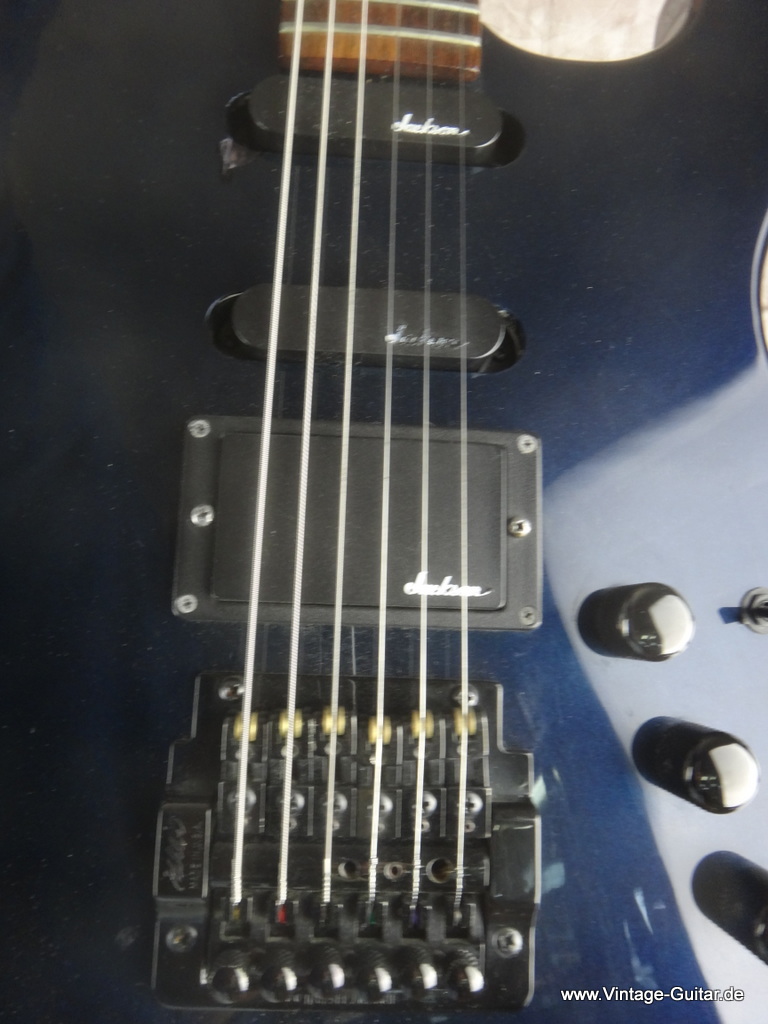 Charvel-Model-4-1986-cobalt-blue-008.JPG