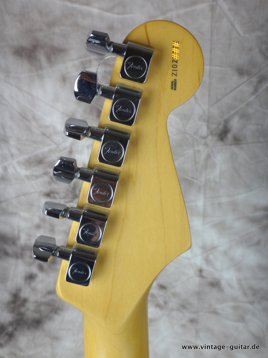Stratocaster-fender-lefthand-black-USA-2001-duncan-amber-009.JPG