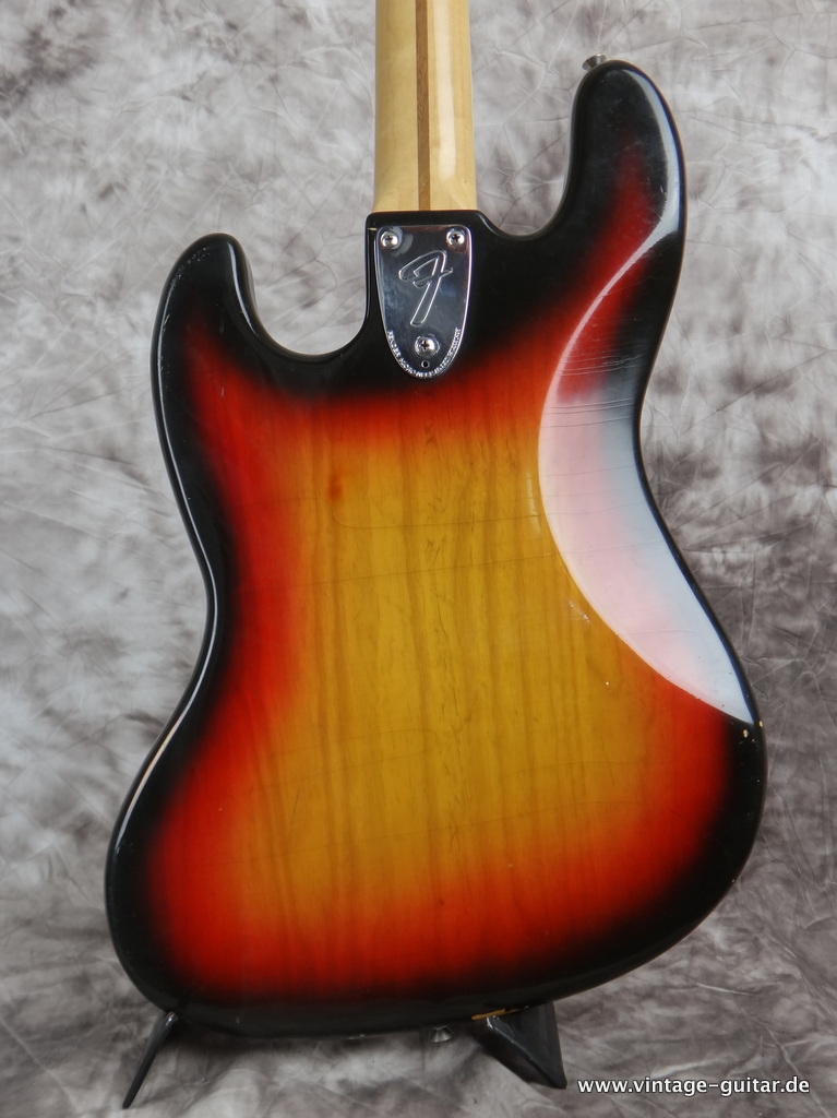 Fender_Jazz_Bass_1976_sunburst-007.JPG