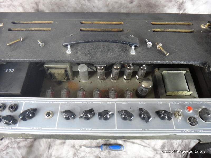 Vox-AC-30-TBR-Reverb-Fane-007.JPG