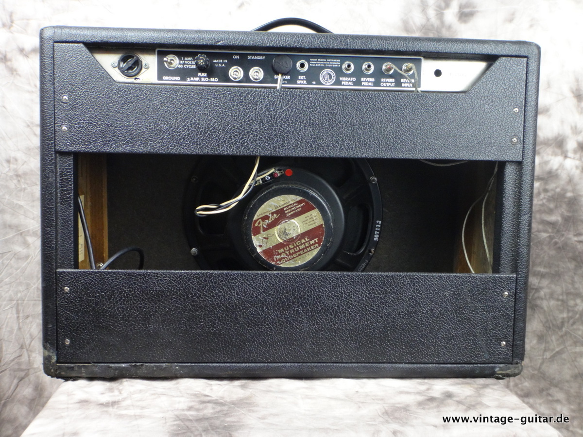 Fender-Deluxe-reverb-1966_blackface-jensen-004.JPG
