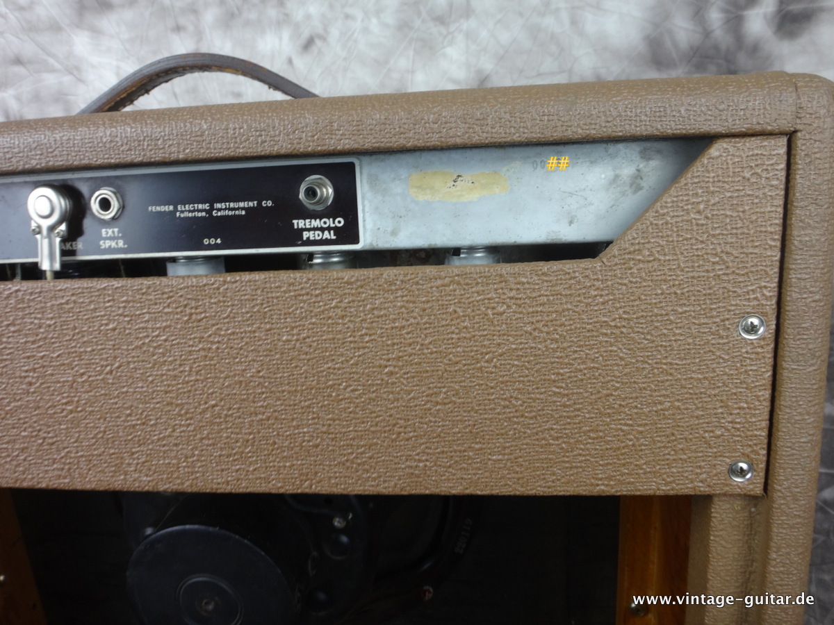 Fender-Vibrolux-1961_brown-face-007.JPG