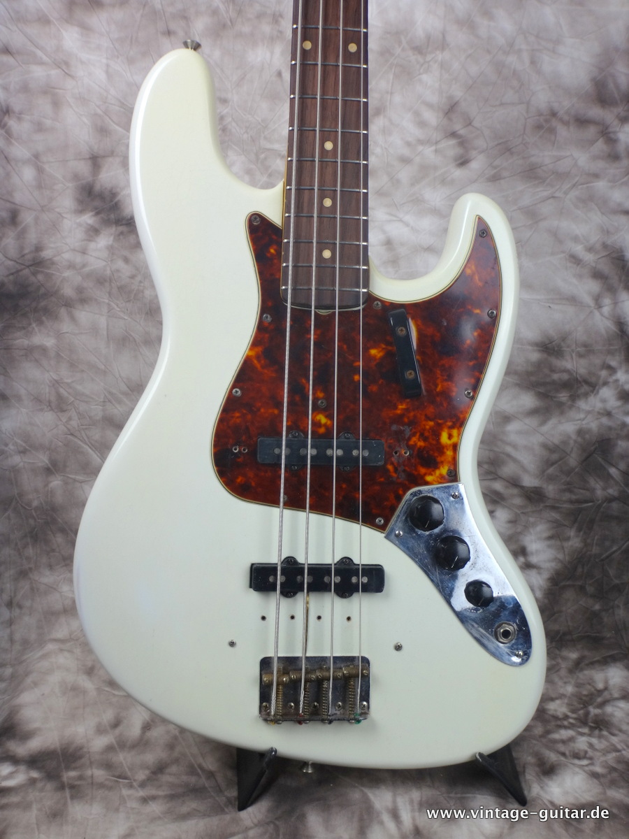 Fender-Jazz-Bass_olympic_white-refinished-matching-headstock-1962-002.JPG