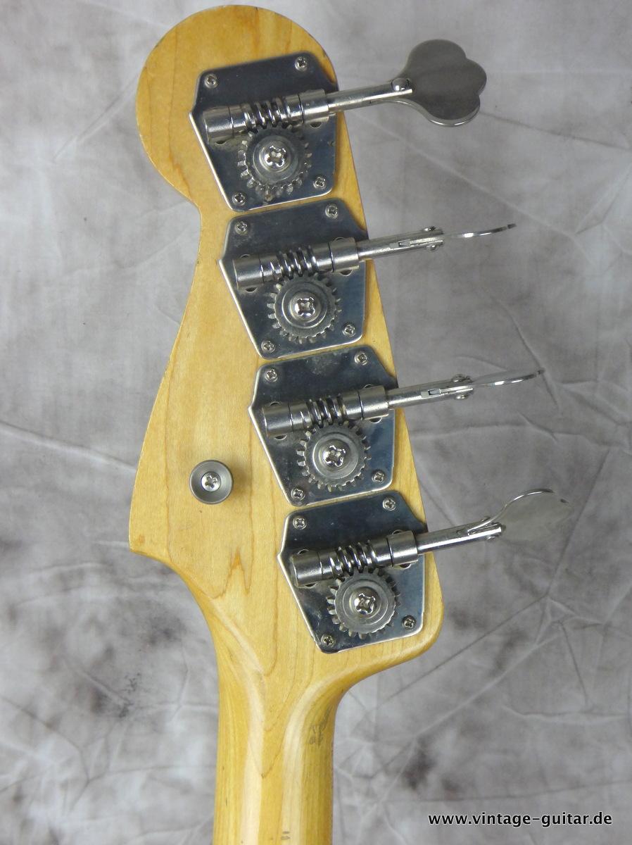 Fender_Jazz-Bass-1962-sunburst-original-case-006.JPG