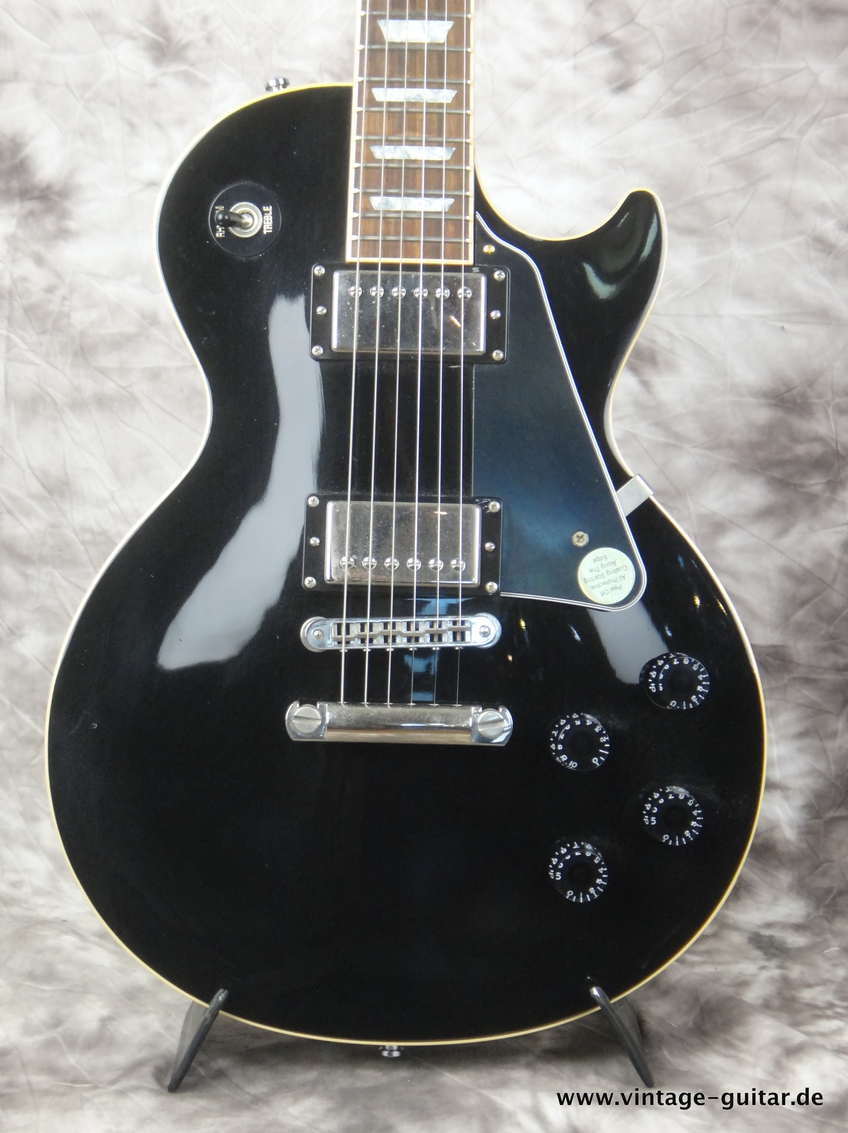 Gibson-Les-Paul-Standard-2004-black-002.JPG