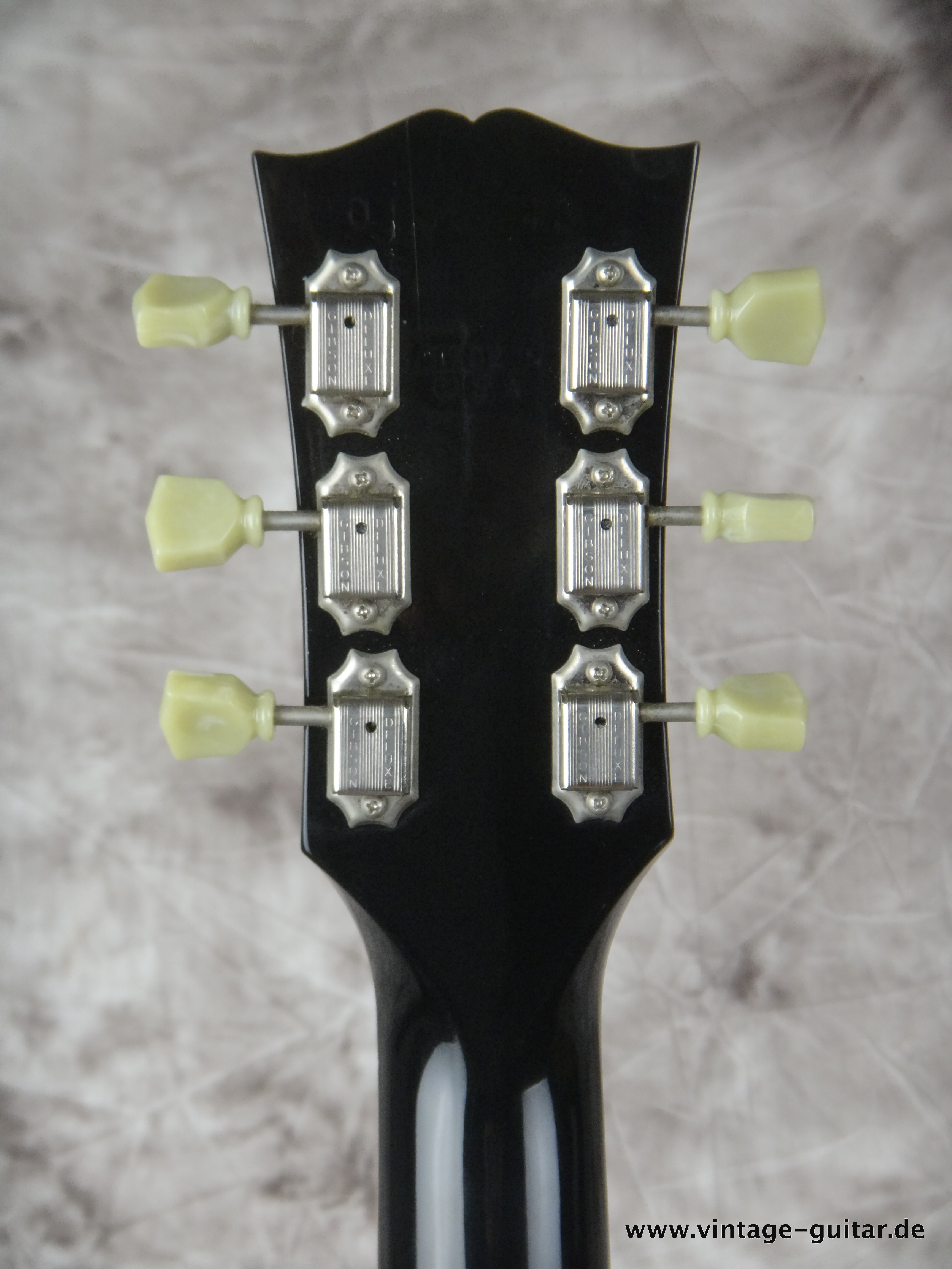 Gibson-Les-Paul-Standard-2004-black-006.JPG