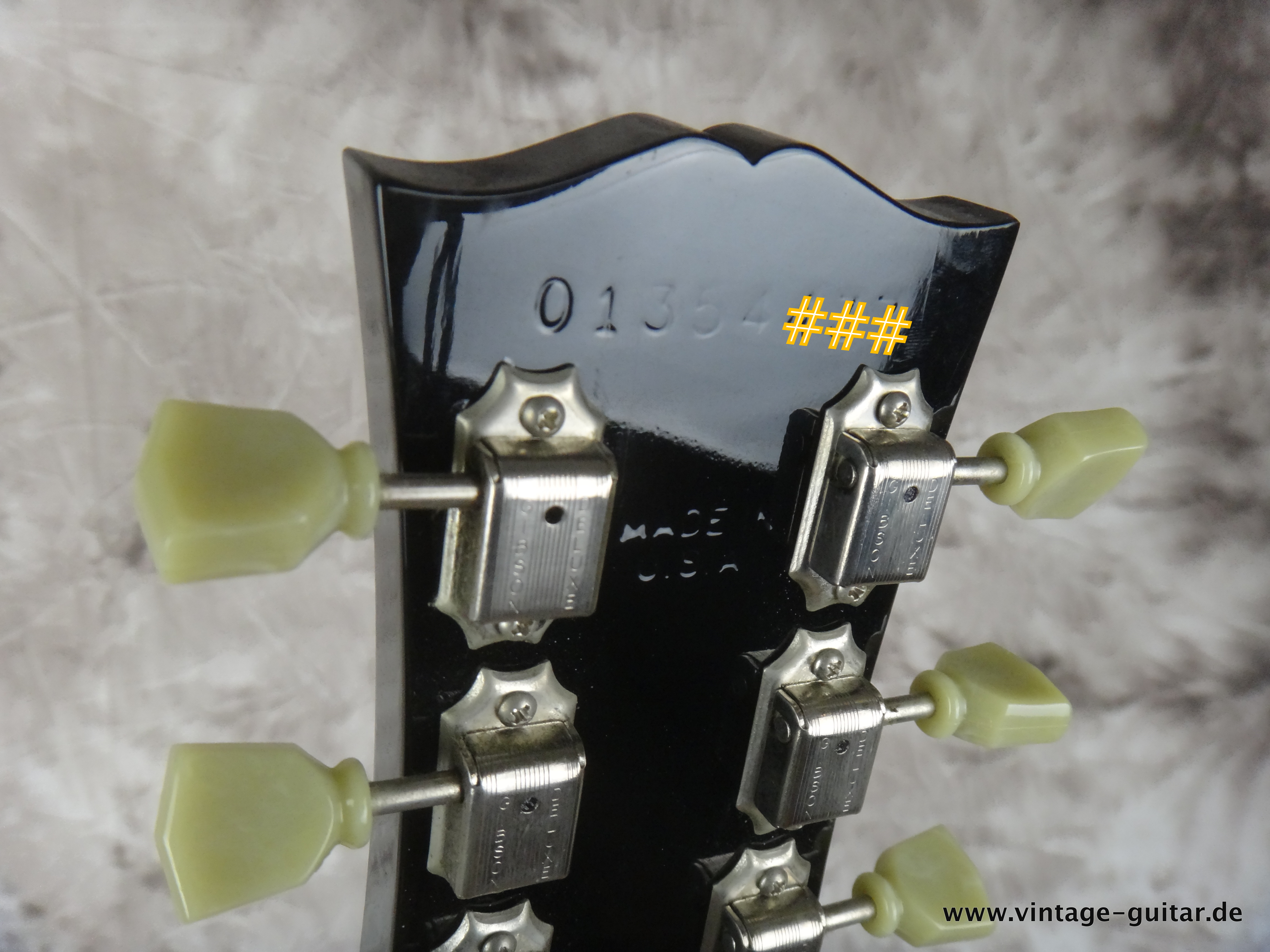 Gibson-Les-Paul-Standard-2004-black-008.JPG