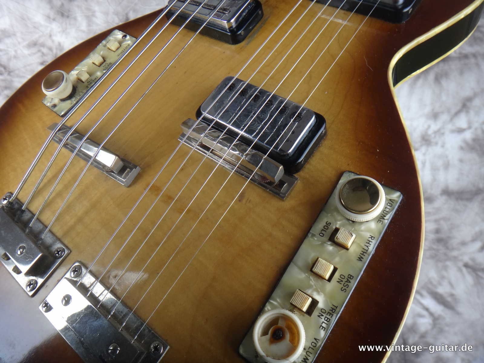 img/vintage/2247/Hofner-Model-191-Double-Neck-Guitar-Bass-009.JPG