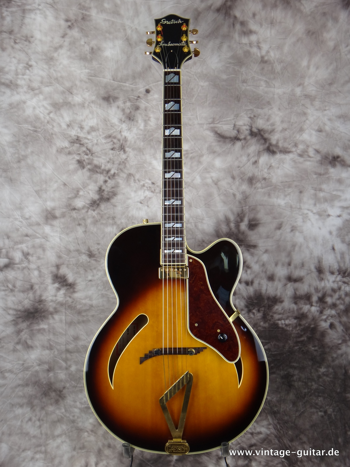 Gretsch-Synchromatic-400C-1999-sunburst-001.JPG