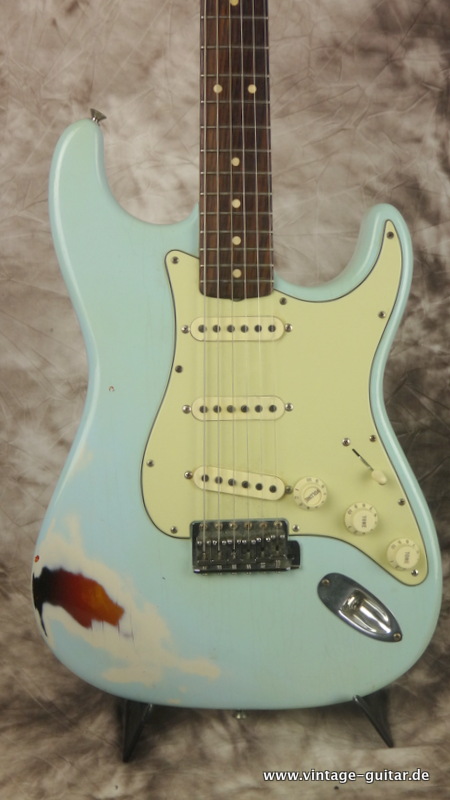 Kloppmann-Stratocaster-sonic-blue-sunburst-002.JPG