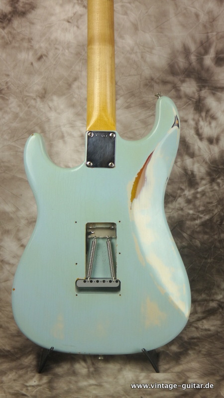 Kloppmann-Stratocaster-sonic-blue-sunburst-005.JPG