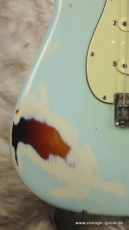 Kloppmann-Stratocaster-sonic-blue-sunburst-012.JPG