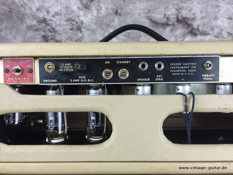 Fender-Tremolux-1963-white-tolex-006.JPG