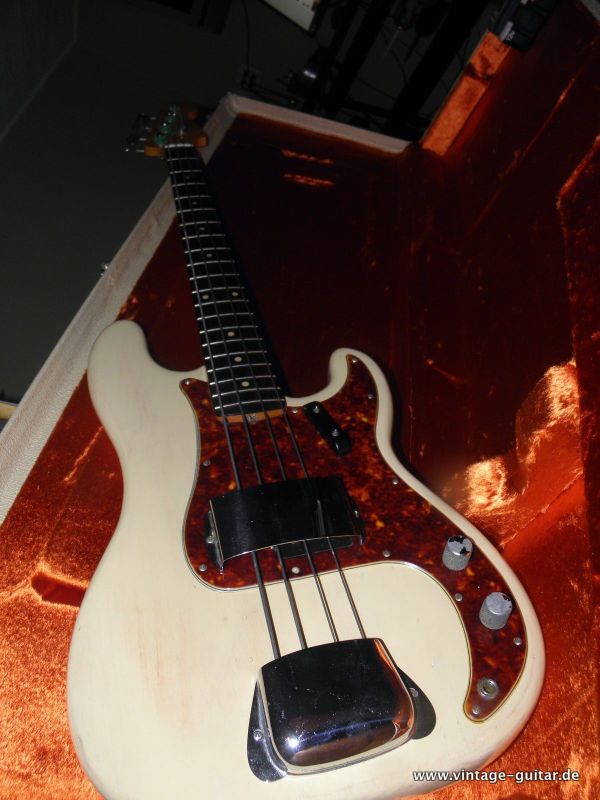 Fender-Precision-Bass-white-refinished-1962-005.jpg