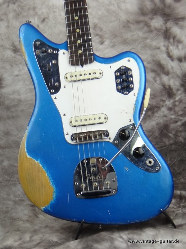 Fender-Jaguar-1966-lake-placid-blue-003.JPG