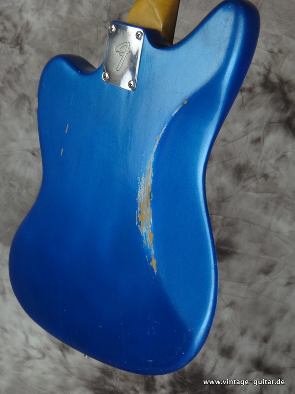 Fender-Jaguar-1966-lake-placid-blue-006.JPG