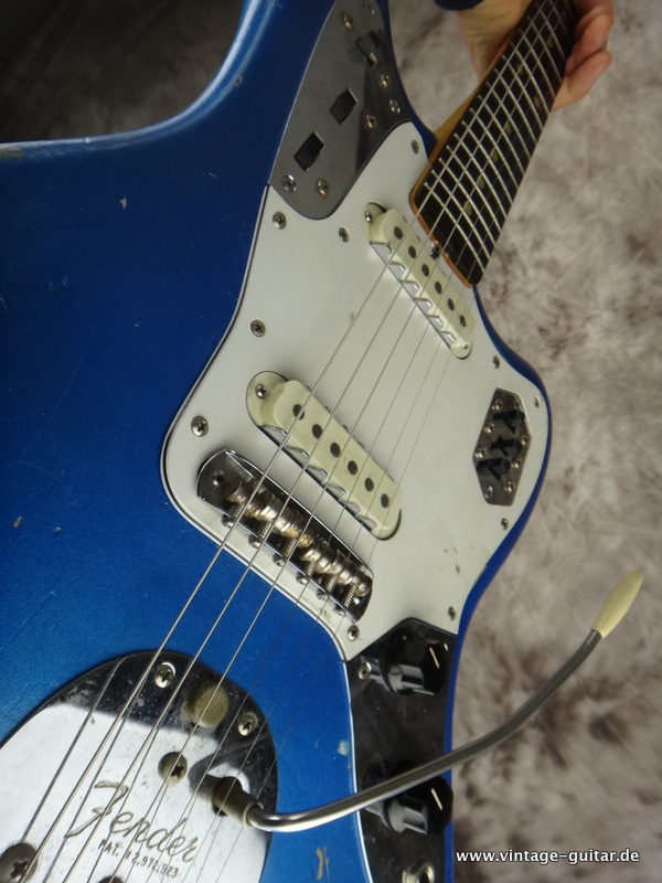 Fender-Jaguar-1966-lake-placid-blue-012.JPG