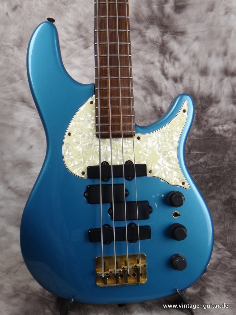 Fender-Stu-Hamm-Urge-Basss-1989-002.JPG
