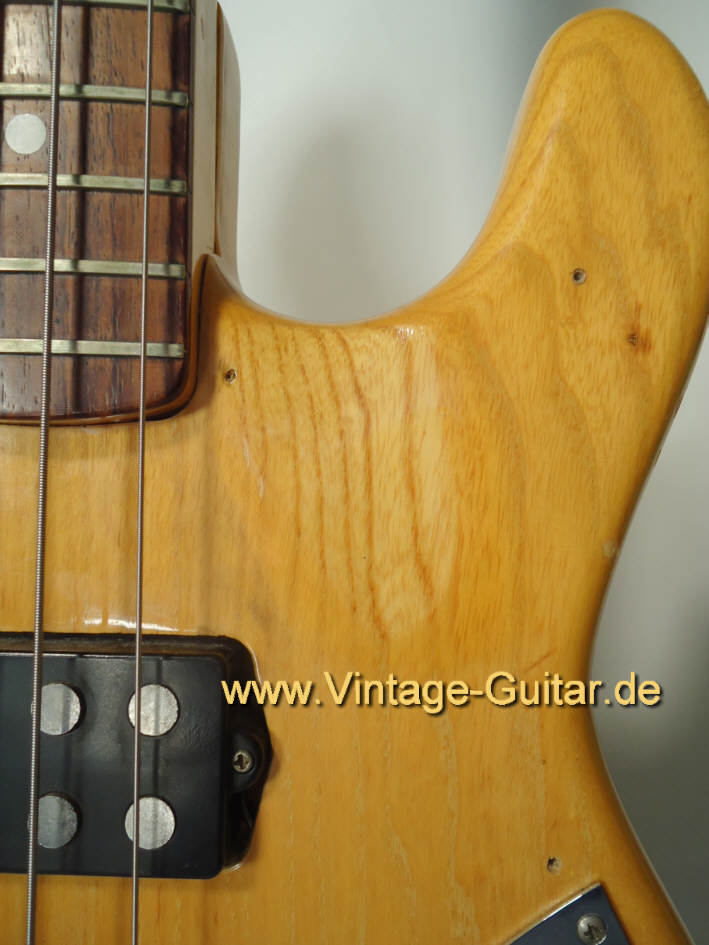 Musicman-Sabre.Bass-1979-natural-g.jpg