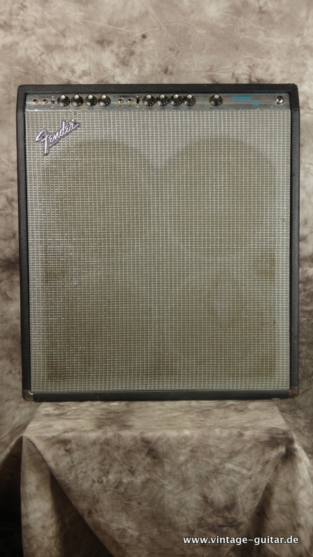 Fender-Bassman-ten-1979-silverface-001.JPG