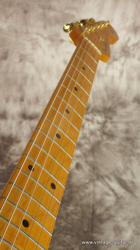 Fender-Stratocaster-sunburst-60th-anniversary-mexico-007.JPG
