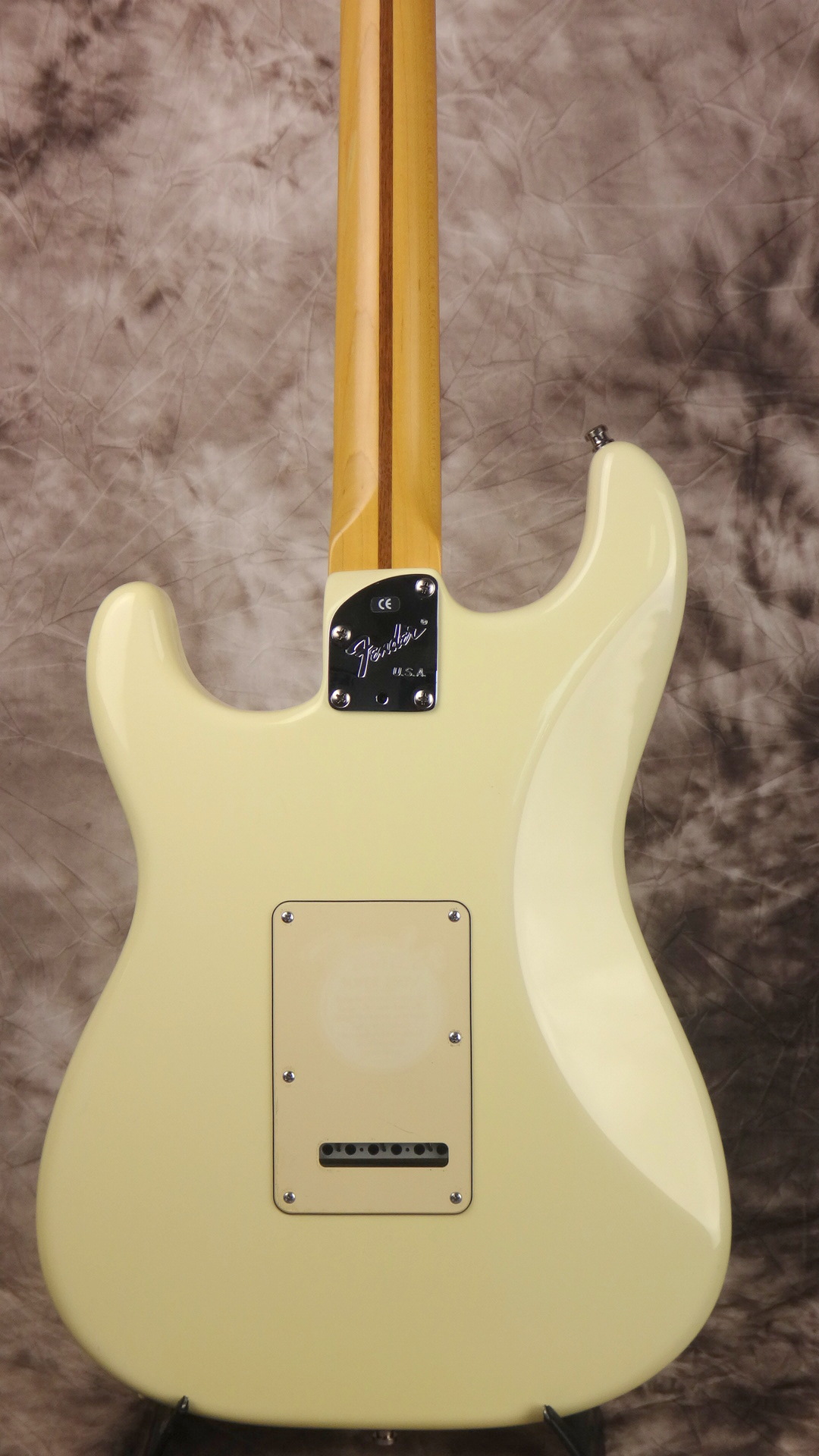 Fender_jeff-beck-signature-2004-white-005.JPG