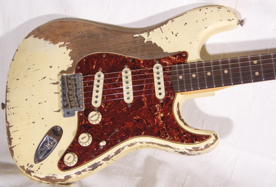 Fender_stratocaster-masterbuilt-63-1963-aged-jason-smith-002.jpg