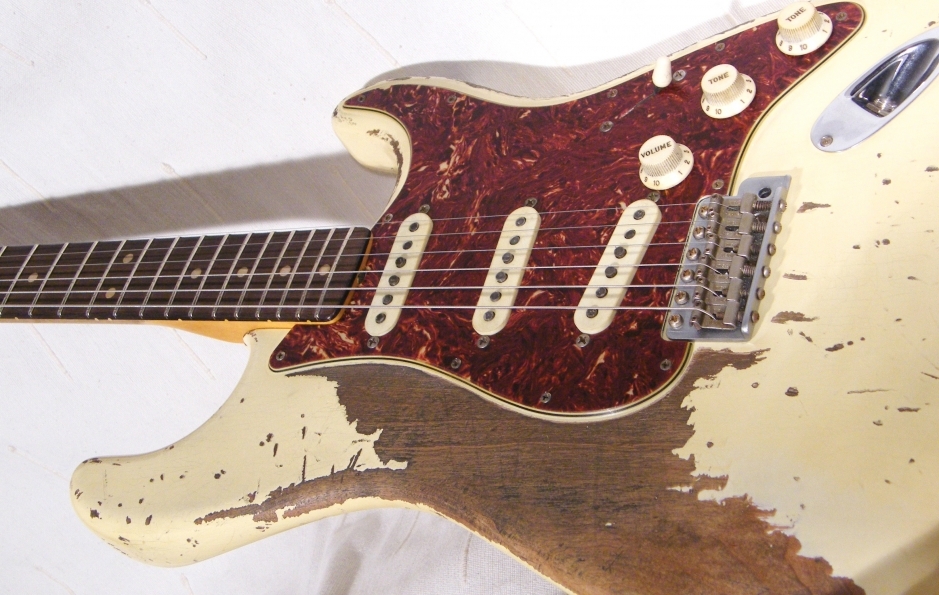 Fender_stratocaster-masterbuilt-63-1963-aged-jason-smith-006.jpg