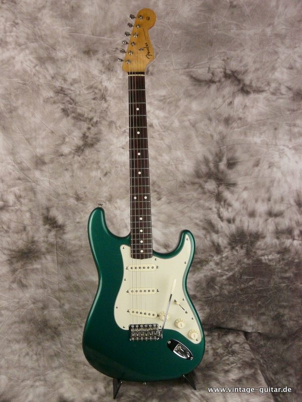 Fender-Stratocaster-62-Vintage-Reissue-sherwood-green-2006-001.JPG