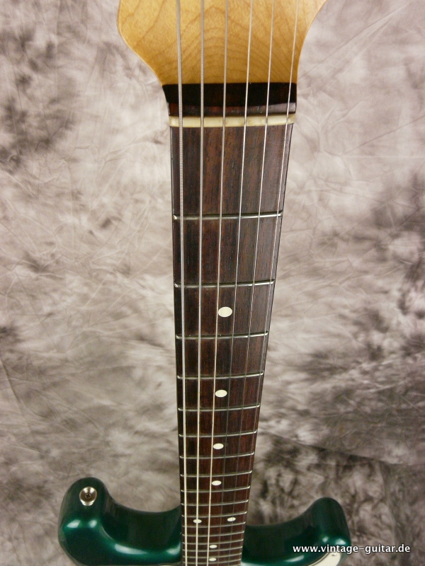 Fender-Stratocaster-62-Vintage-Reissue-sherwood-green-2006-007.JPG