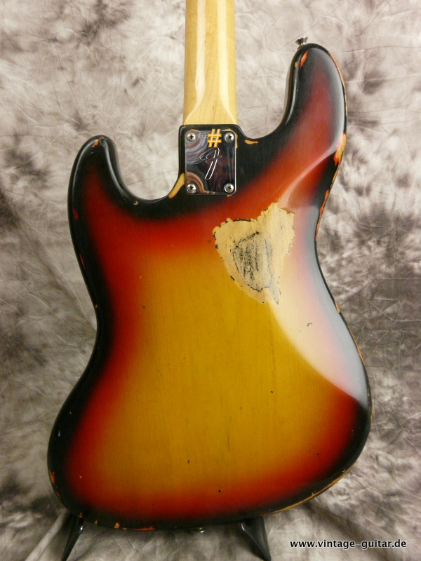 Fender_Jazz_Bass_1972_sunburst-004.JPG