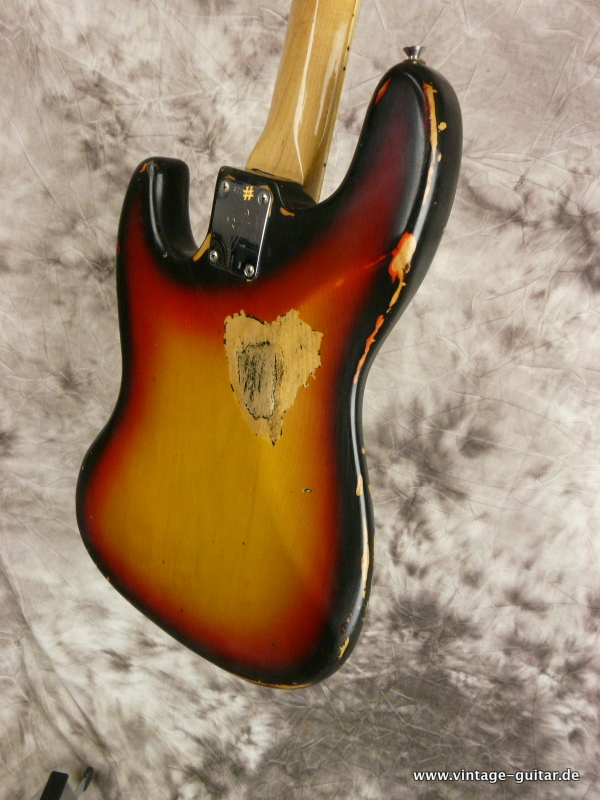 Fender_Jazz_Bass_1972_sunburst-010.JPG