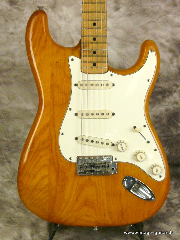 Fender-Stratocaster-1974-natural-maple_neck-002.JPG
