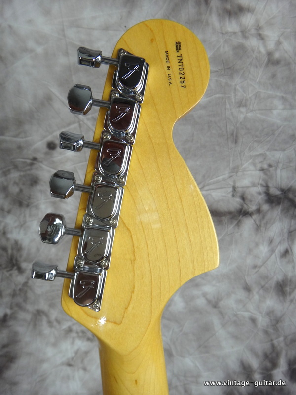 Fender-Stratocaster-Hendrix-1997-008.JPG
