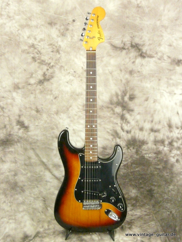 Stratocaster_Fender-1979-sunburst-001.JPG