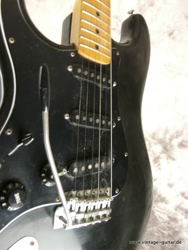 Fender_Stratocaster-Lefthand-1978-008.JPG