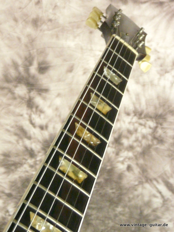 Gibson-Les-Paul-Standard-1977_sunburst-007.JPG