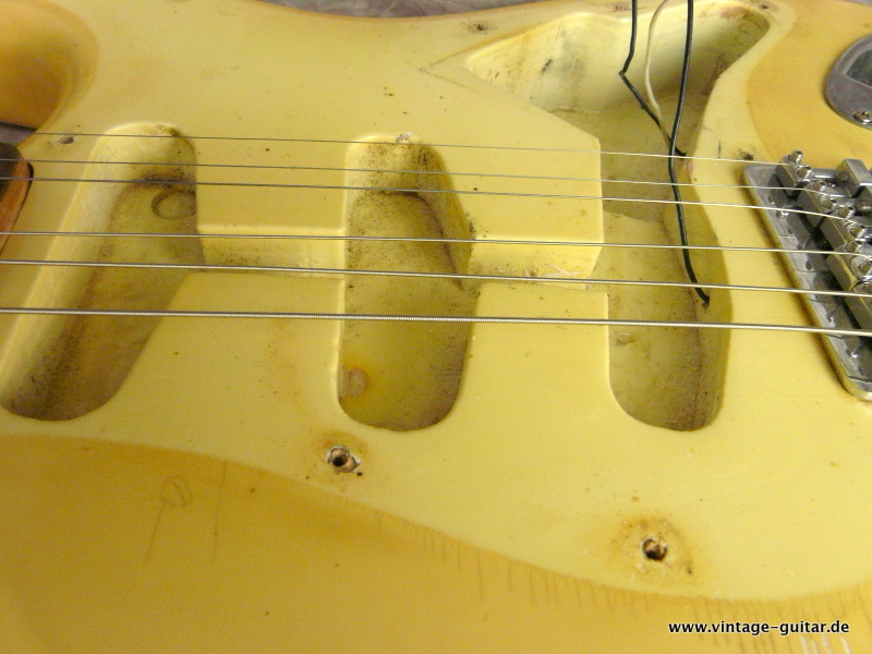 Fender-Stratocaster-1973-olympic-white_hardtail-012.JPG