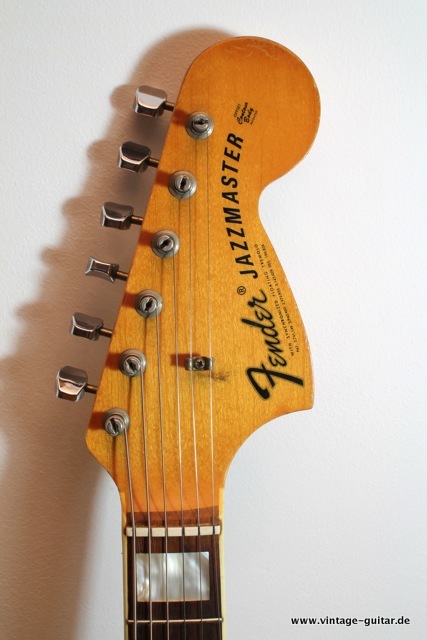 Jazzmaster_Fender-1971-sunburst-005.jpg