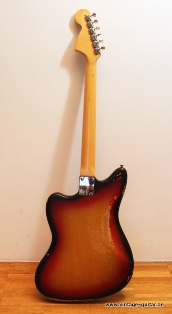 Jazzmaster_Fender-1971-sunburst-006.jpg