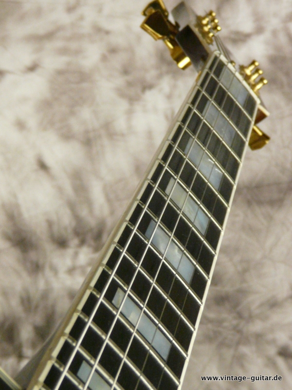 Gibson_Les-Paul-Custom_1983-sunburst-007.JPG