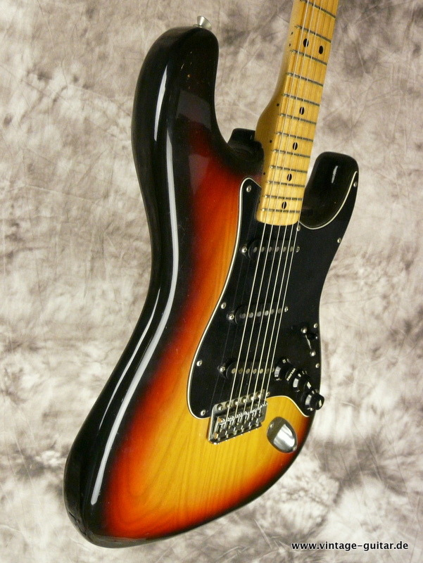 Fender_Stratocaster-1977-sunburst_near-mint-005.JPG